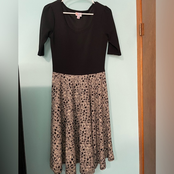 Dress 🌻🌻2 for $30 bundle🌻🌻 - Picture 1 of 3